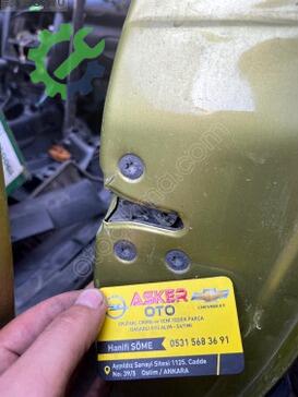 Opel Corsa Sağ Ön Kapı Kilidi çıkma parça