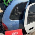 Opel Corsa b sağ sol arka çamurluk kelebek camı depo kapağı