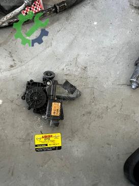Opel Corsa Sol Ön Çamurluk çıkma parça