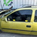 Opel Corsa b sol ön kapı tek kapı