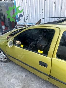 Opel Corsa Sol Ön Kapı çıkma parça