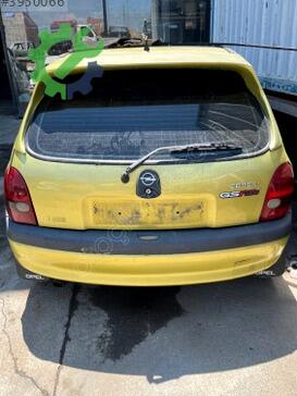 Opel Corsa Bagaj Kapağı çıkma parça