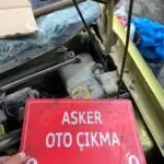 Opel Corsa b yedek su deposu cam su bidonu
