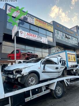 Opel Corsa Arka Dingil çıkma parça