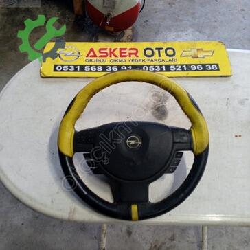 Opel Corsa Direksiyon Simidi çıkma parça
