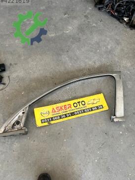 Opel Corsa Kapı Direği çıkma parça