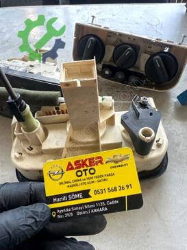 Opel Corsa Klima Kontrol Paneli çıkma parça
