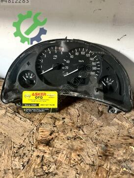 Opel Corsa Km Saati çıkma parça