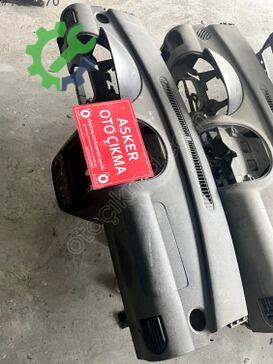 Opel Corsa Göğüs çıkma parça