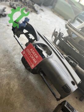 Opel Corsa Göğüs çıkma parça