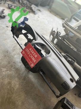 Opel Corsa Göğüs çıkma parça