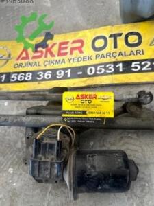 Opel Corsa c ön silecek motoru
