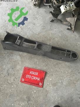 Opel Corsa Orta Konsol çıkma parça
