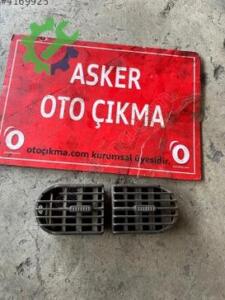 Opel Corsa c orta ızgaralar sağ sol