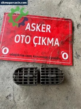 Opel Corsa Ön Cam Izgarası çıkma parça
