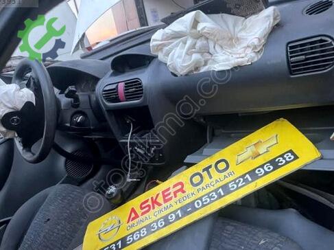 Opel Corsa çıkma parça
