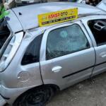 Opel Corsa c sağ arka kapı