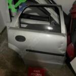 Opel Corsa c sağ arka kapı