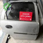 Opel Corsa c sağ arka kapı