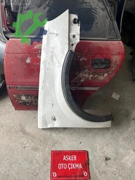 Opel Corsa Sağ Ön Çamurluk çıkma parça