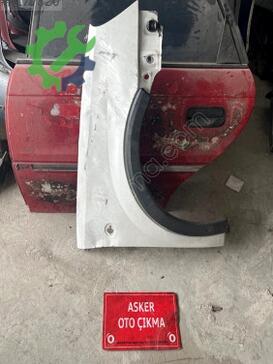 Opel Corsa Sağ Ön Çamurluk çıkma parça