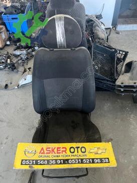 Opel Corsa Sağ Ön Koltuk çıkma parça