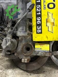 Opel Corsa c sağ ön taşıyıcı