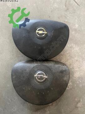 Opel Corsa Direksiyon Simidi çıkma parça