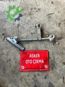 Opel Corsa c sol arka cam krikosu