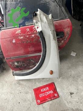 Opel Corsa Sol Ön Çamurluk çıkma parça