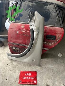 Opel Corsa Sol Ön Çamurluk çıkma parça