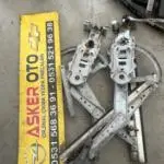 Opel Corsa c sol ön kapı kirikosu