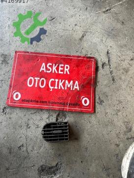 Opel Corsa Ön Cam Izgarası çıkma parça