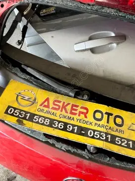Opel Corsa Bagaj Kapağı çıkma parça