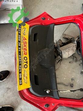 Opel Corsa Bagaj Döşemesi çıkma parça