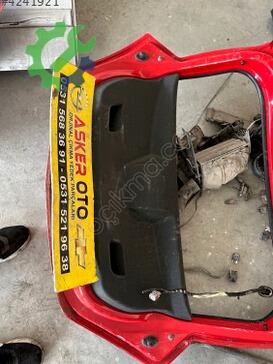 Opel Corsa Bagaj Döşemesi çıkma parça