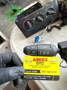 Opel Corsa Sinyal Kolu çıkma parça