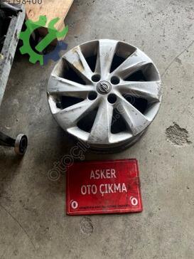Opel Corsa Jant çıkma parça