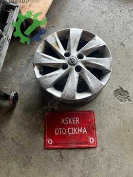 Opel Corsa Jant çıkma parça
