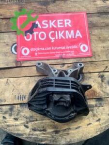Opel Corsa F 1.2 prutec sağ motor kulağı