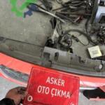 Opel Corsa F kaput kilidi plastiktigi