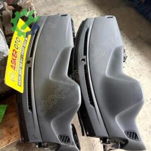 Opel Corsa f ön göğüs