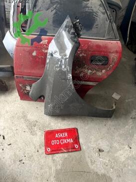 Opel Corsa Sağ Ön Çamurluk çıkma parça