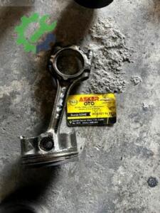 Mazda Curuz 1.6 piston kolu