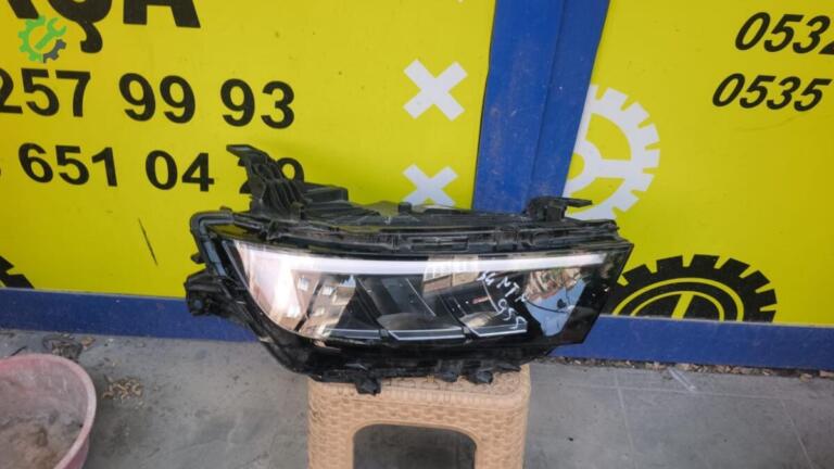 Opel Astra Far çıkma parça