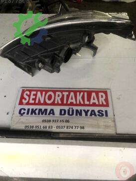 Renault Symbol Sağ Ön Far 260102414R çıkma parça