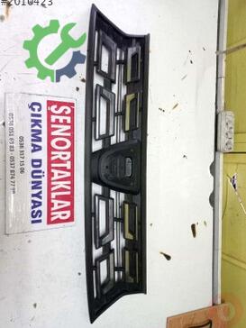 Dacia Duster Ön Panjur 623109659R çıkma parça