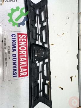 Dacia Duster Ön Panjur 623109659R çıkma parça
