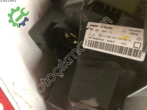 Dacia Duster Sağ Ön Far 260100156R çıkma parça