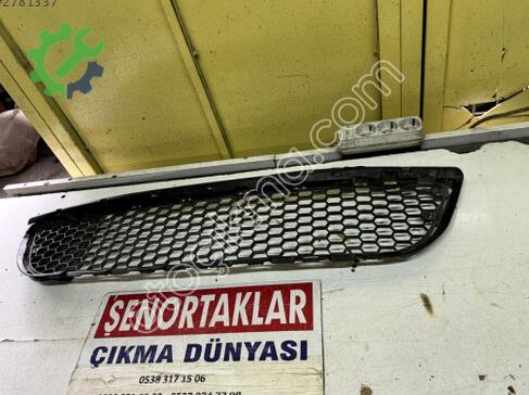 Dacia Logan Tampon Izgarası 8200604721 çıkma parça